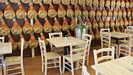 Salumeria Ugolotti inside