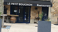 Le Bouchon outside