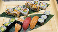 Maru Sushi food