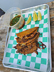 Pata Roja Tacos food