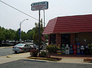 Boston Sandwich Shop outside