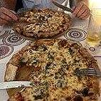 Avanti Italian Pizzeria food