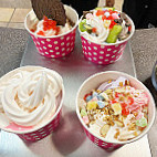 Sugar Berry Frozen Yogurt food