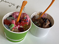 Orange Leaf Frozen Yogurt food