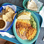 Los Compas Cafe, LLC food