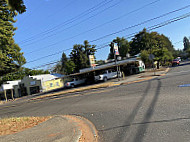 Scottie's Drive In outside