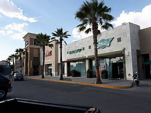 Wingstop Plaza Las Palmas