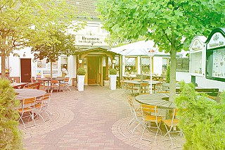 Brunnen im Hopfengarten - Deutsch Italienisch