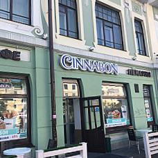 Cinnabon