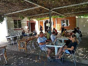 La Guinguette Du Pont De Broussant