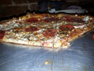 Zander's Woodfired Pizza