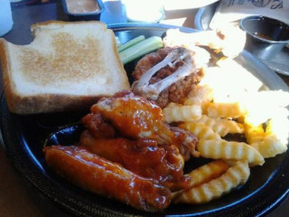 Zaxby's Chicken Fingers Buffalo Wings