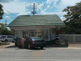 Gene's Ellen's Drive Inn