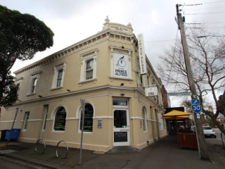 Prince Alfred Hotel