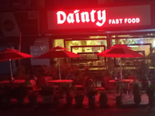 Dainty Fast Food