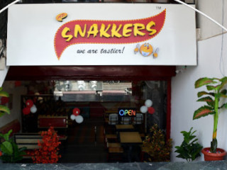 Snakkers