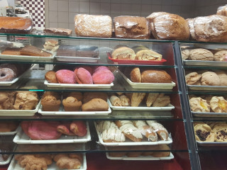 Emmanuel’s Bakery Deli