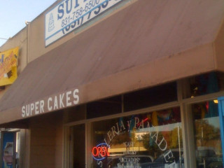 Super Cakes