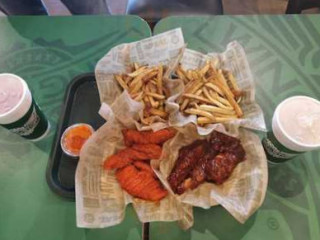 Wingstop Restaurant