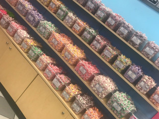 Zeno's Boardwalk Sweet Shop