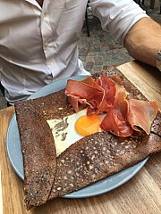 La Creperie Bretonne