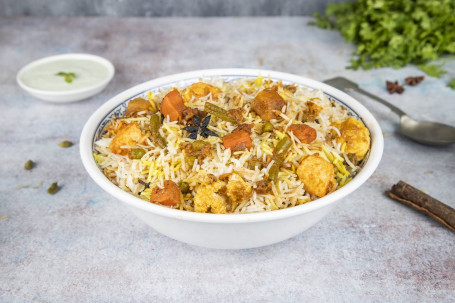 Lucknowi Veg Dum Biryani (1 Adag)