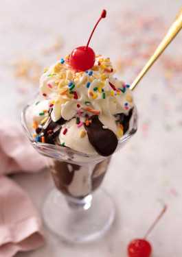 Hot Fudge Sudae Hot Fudge Sudae
