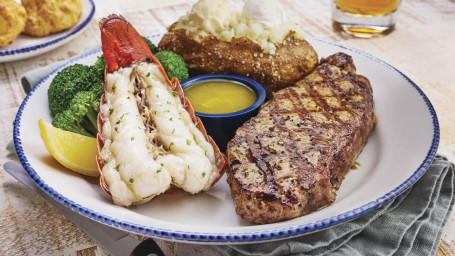 Surf Turf Maine Homárfarok 10 Oz. Ny Strip