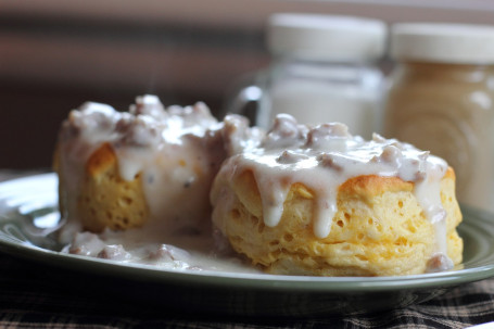 Biscuit 'N' Gravy Combo